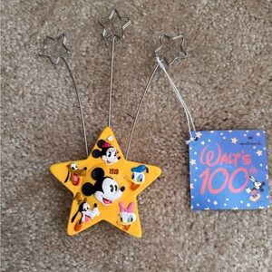 Hallmark Yellow Star-Shaped Photo Holder